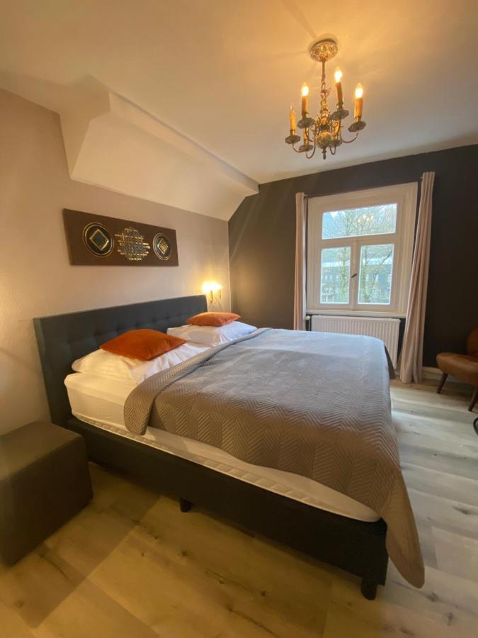 Bed & Breakfast Burgau, C&h